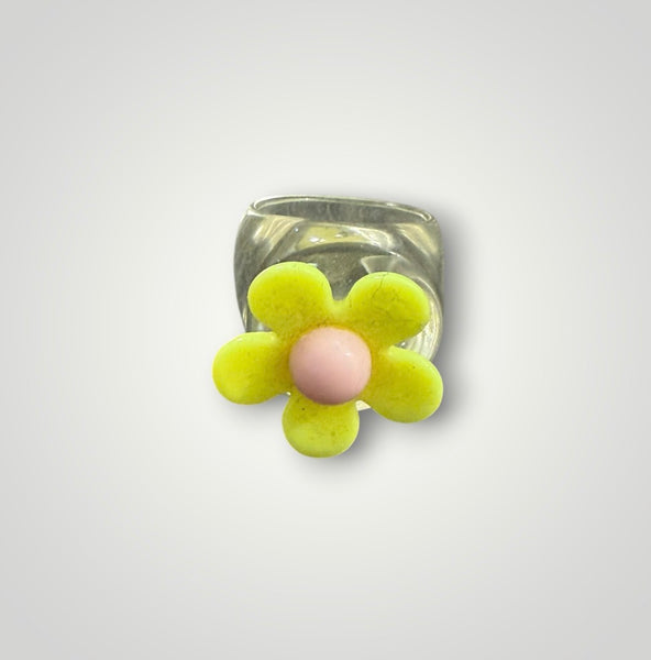Anello resina trasparente con fiore l’anello sceglie dove andare vari colori