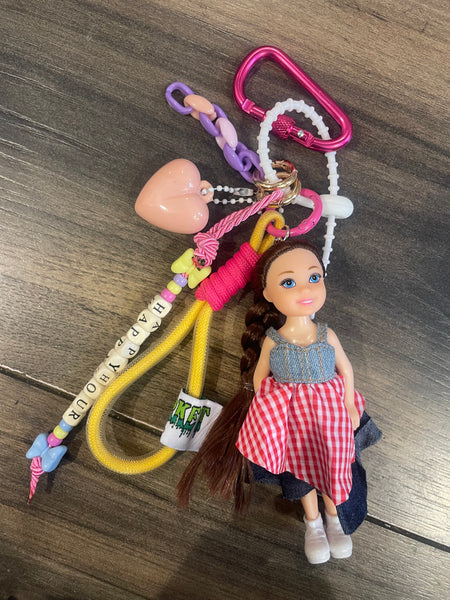 Pimp your Bag charms per borsa e
portachiavi Keychain Barbie Shelly
capelli castani gonna lunga jeans