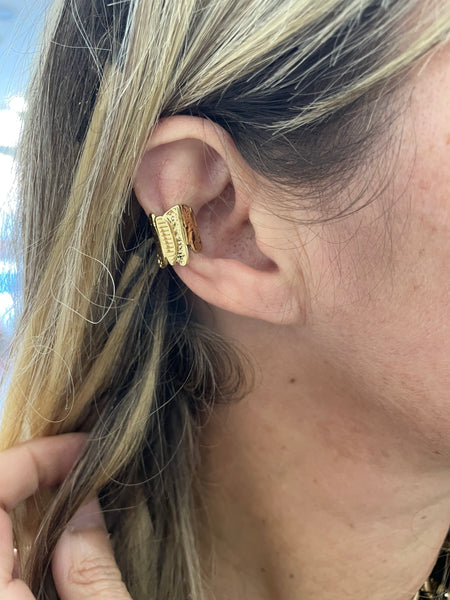 Mono earcuff Ghana