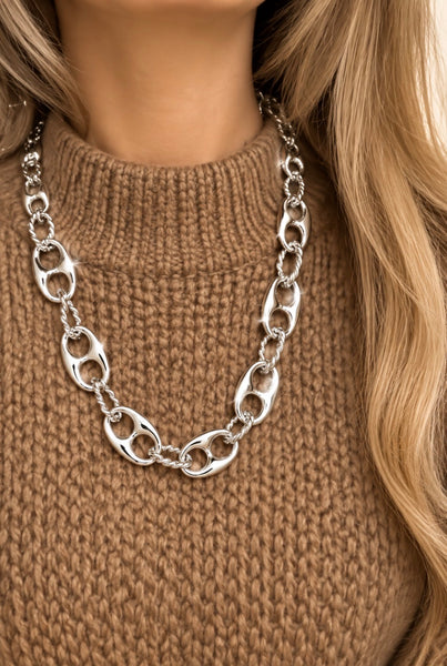 Collana due varianti colore c catena anelli chain e corda