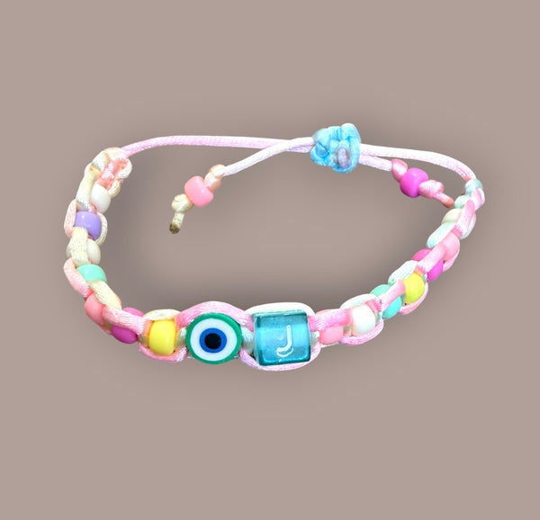 Bracciale con dadino iniziale vari colori e lettere