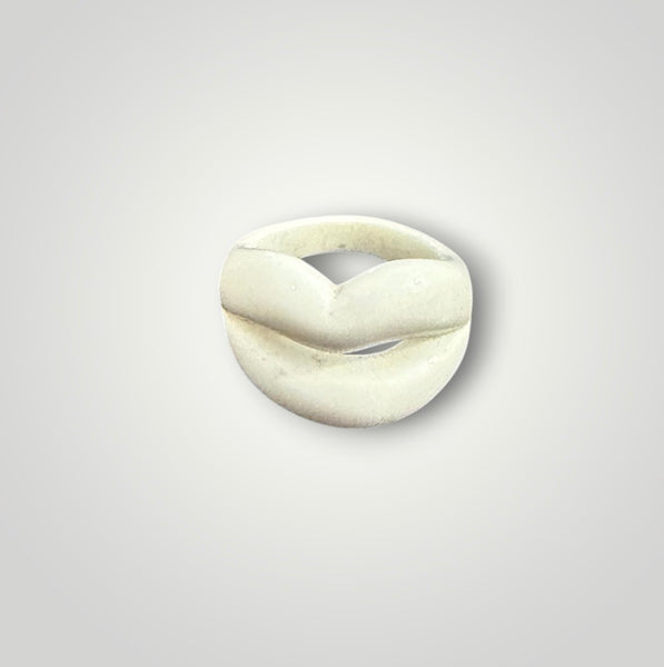 Anello resina kiss l’anello sceglie dove andare