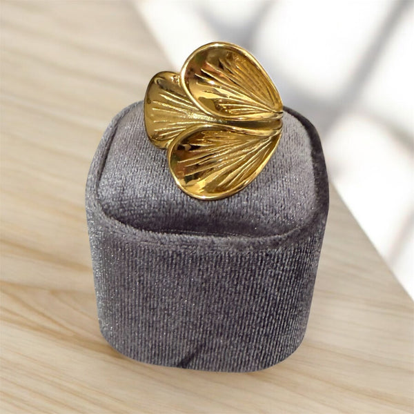 Anello Vanessa foglie due varianti colore