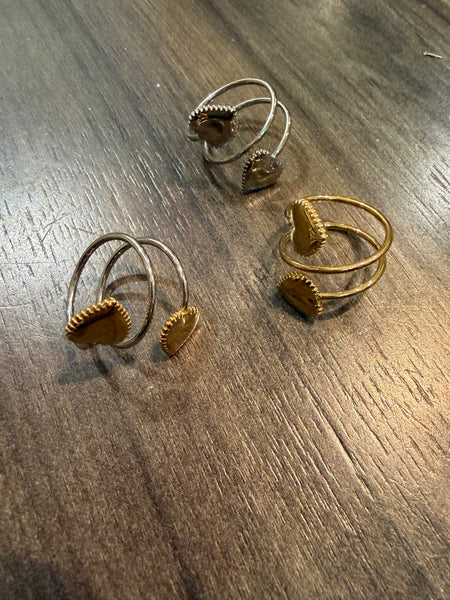 Anello doppio cuore   tre  varianti colore