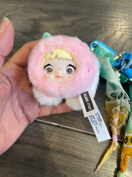 Pimp your Bag Baby Nommi Sweetness series strawberry marshmallow