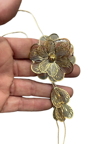 Collana maxi fiore  a cappietto