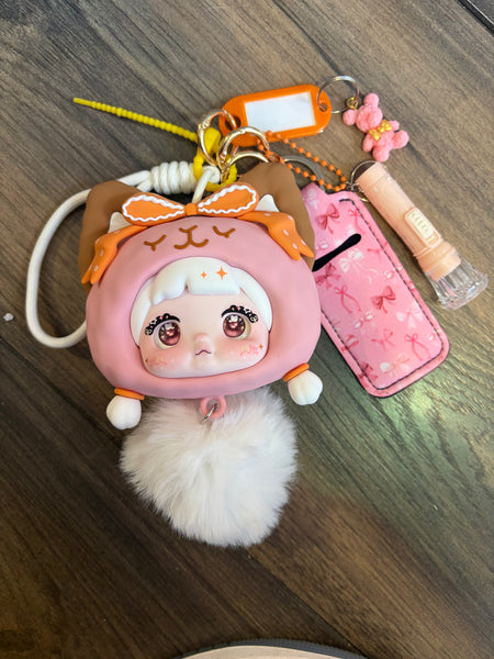 Pimp your bag ( porta auricolari e piccoli oggetti ) l’elegante Kitty