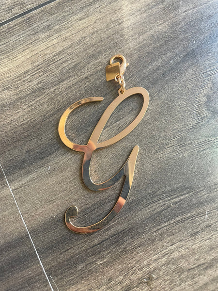 Ciondolo grande lettera per collana  so glamour due varianti colore varie lettere cordino in pelle in omaggio