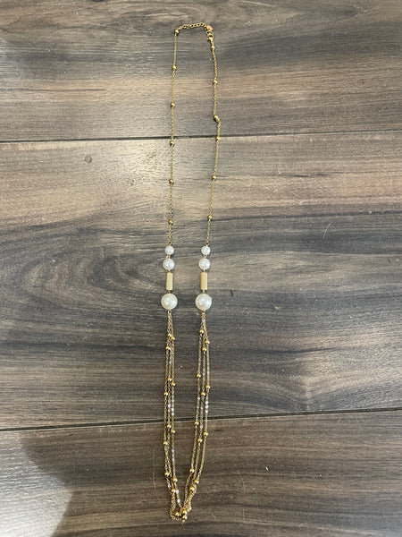 Collana lunga con perle e micro sfere