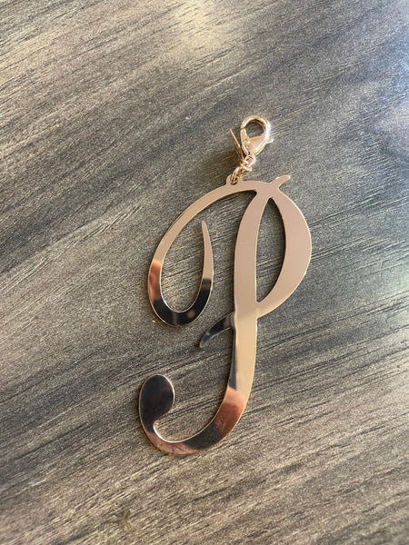Ciondolo grande lettera per collana  so glamour due varianti colore varie lettere cordino in pelle in omaggio