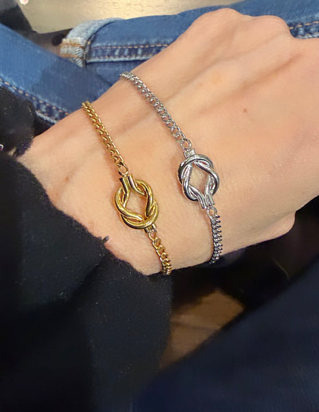 Bracciale nodo due varianti colore