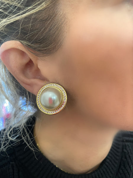 Coppia orecchini rotondo con perla  e crystal due varianti colore