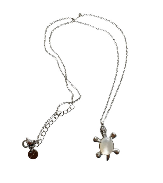 Collana girocollo tartaruga due varianti colore