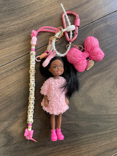 Pimp your Bag charms per borsa e
portachiavi Keychain Barbie Shelly
capelli neri abito rosa