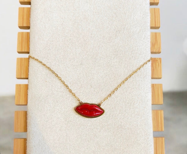 Collana kiss