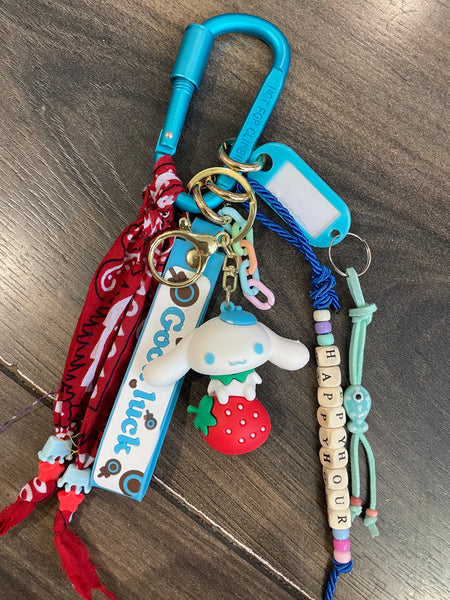 Pimp your Bag Keychain charms per borsa e portachiavi Cinnamorol strawberry