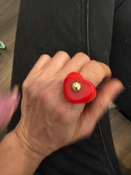 Anello resina cuore borchia l’anello che sceglie dove andare vari colori