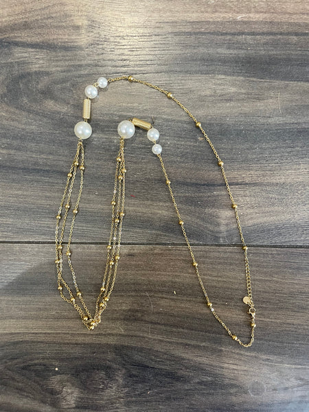 Collana lunga con perle e micro sfere