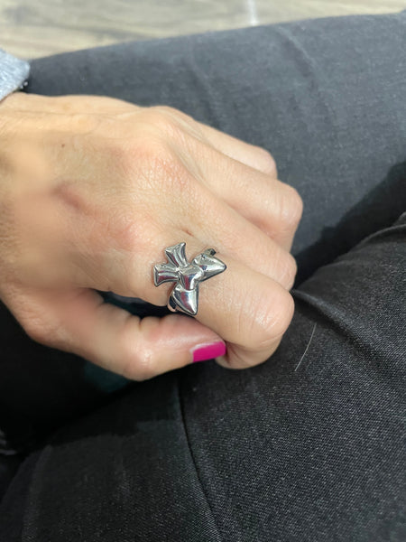 Anello fiocco regolabile due varianti colore