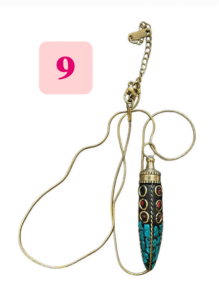 Collana corno tibetano piccino vari colori