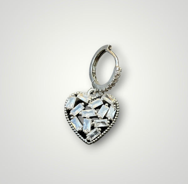 Mono orecchino cuore baquette