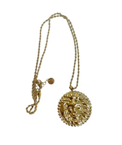 Collana medaglione con Leone due varianti colore