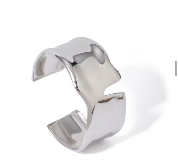 Bracciale manetta con taglio due  varianti colore