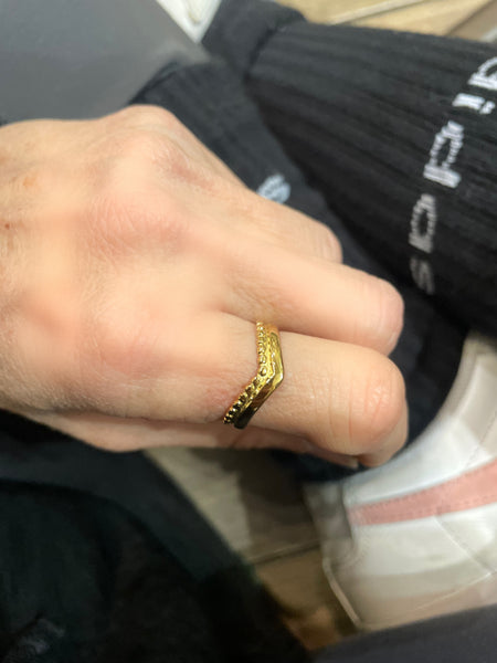 Anello V due varianti colore