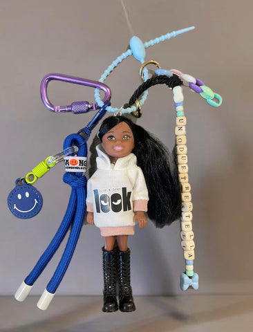Pimp your Bag Keychain charms per borsa e portachiavi Barbie Shelly mora con felpa con cappuccio