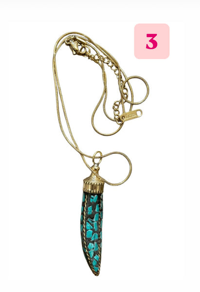 Collana corno tibetano piccino vari colori