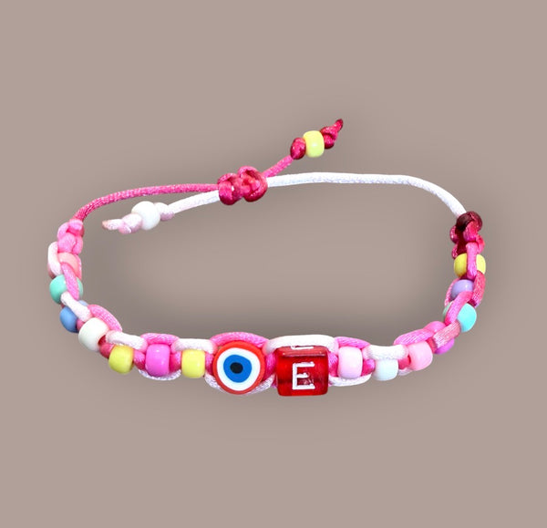 Bracciale con dadino iniziale vari colori e lettere