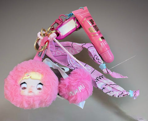Pimp your Bag Baby Nommi Sweetness series cherry mochi