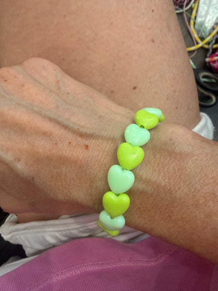 Bracciale colors Beads giro cuori small effetto lucido verde acqua e verde pistacchio