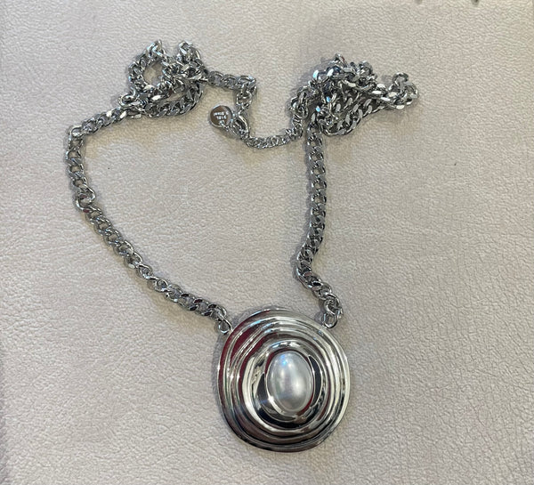 Collana Katia  con perla centrale due varianti colore