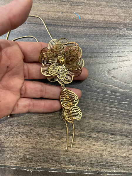 Collana maxi fiore  a cappietto