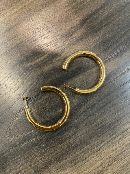 Coppia orecchini cerchio 40 mm chiusura perno con farfallina