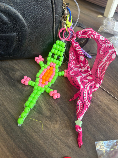 Pimp your bag Colors keychain coccodrillo  portafortuna  pony Beads Vari utilizzi e vari colori