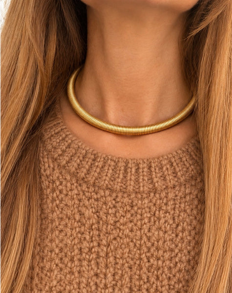 Collana tubogas  rigida girocollo choker   due varianti colore