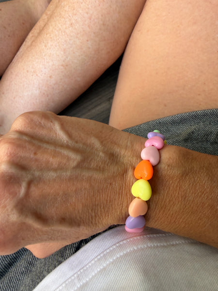 Bracciale colors Beads giro cuori small effetto lucido colori pastello più arancio strong