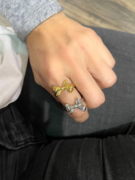 Anello fiocco lavorato regolabile