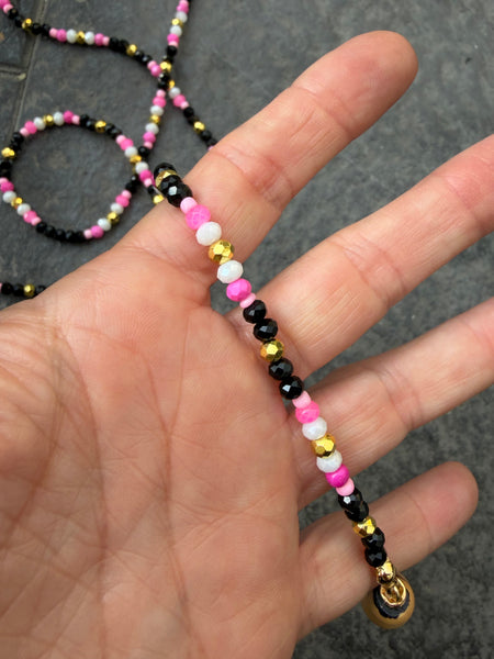 Collana Chinitos  de La Buena  Suerte nero fuxia oro bianco opal