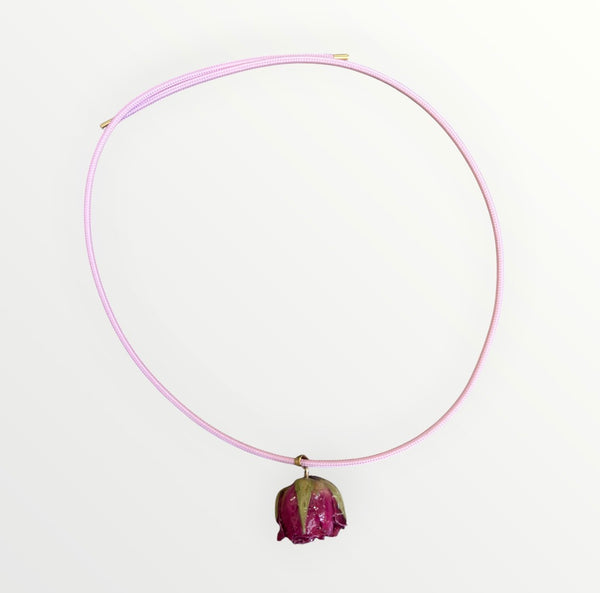 Collana magnetic con charm rosa essiccata fuxia cordino vari colori