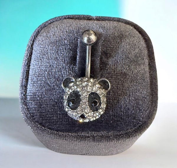 Piercing ombelico panda
