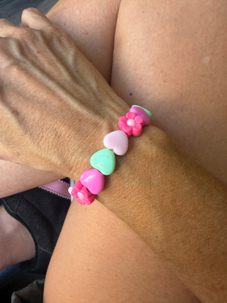 Bracciale colors Beads giro cuori small e fiori fuxia rosa verde acqua