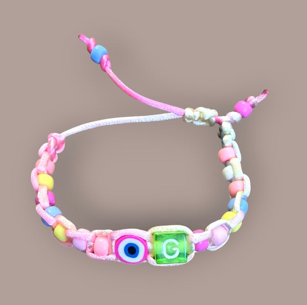 Bracciale con dadino iniziale vari colori e lettere