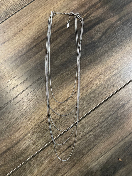 Collana Violante multifili Mini snake tubolare due varianti colore