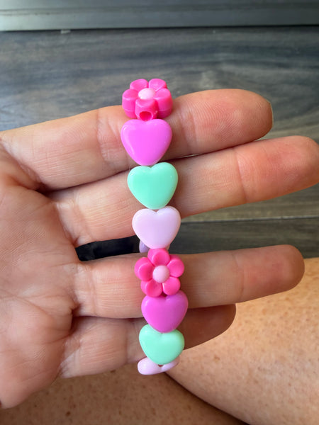 Bracciale colors Beads giro cuori small e fiori fuxia rosa verde acqua