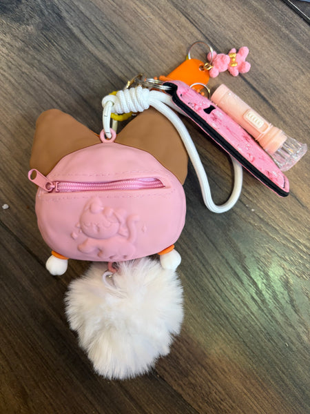 Pimp your bag ( porta auricolari e piccoli oggetti ) l’elegante Kitty