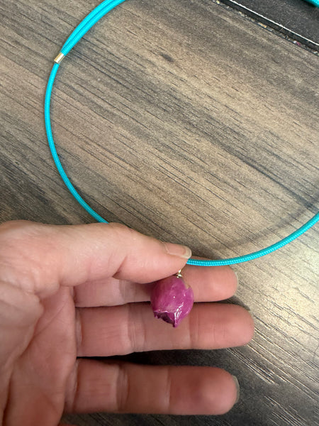 Collana magnetic con charm rosa essiccata fuxia cordino vari colori