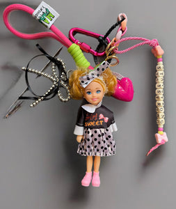 Pimp your Bag charms per borsa e
portachiavi Keychain Barbie Shelly
capelli biondi ricci abitìno pois
